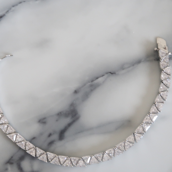 Cubic zirconia stone sterling silver tenni… - Picture 4 of 4